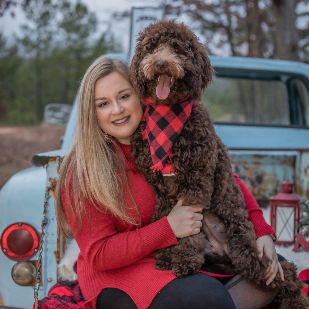 Meet your Posher, Emilee